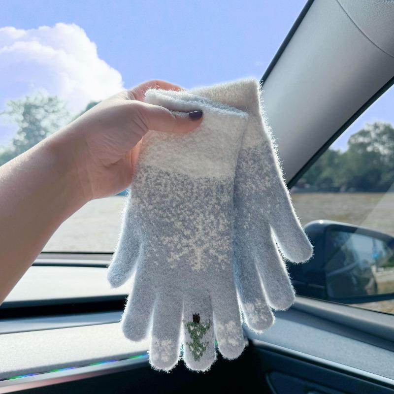 Gloves Cute Female Christmas Dew Finger Winter Festival Thickened Warm Knitted Plush Cold and Windproof Cycling Man