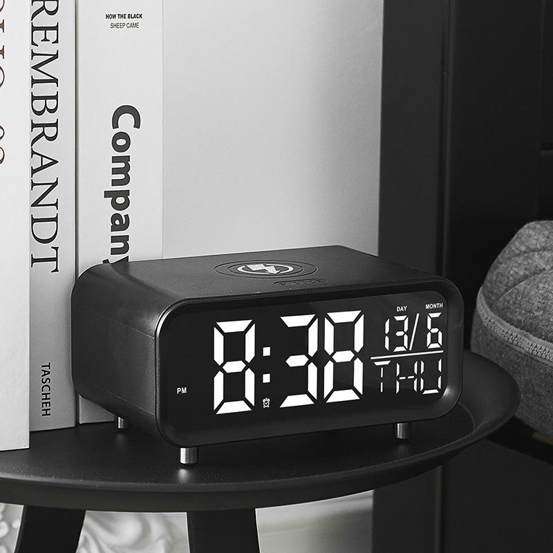 2025 Hot Selling Plastic LED Wireless Charging Desk Clock Multi-Function Night Light Simple Hotel Alarm 15W Output Power Gift