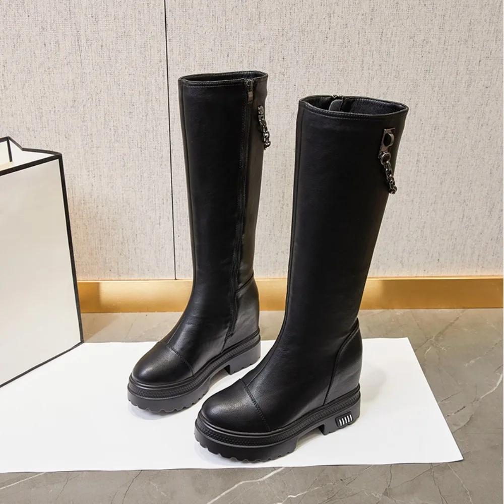 Ботинки на внутренней платформе Женская обувь на платформе Новые осенне-зимние ботфорты с цепями Повседневные бархатные рыцарские ботинки Женская обувь