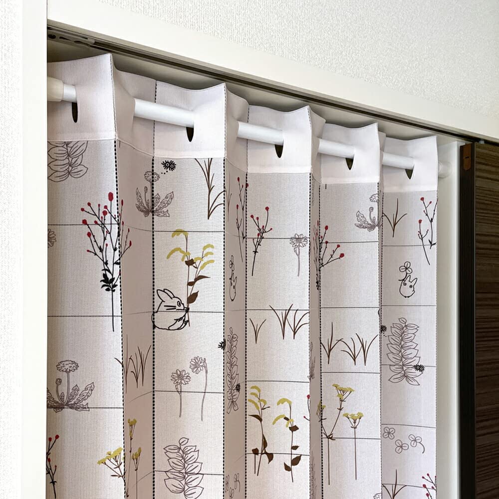 Noren Kobo Accordion Curtain Ghibli My Neighbor Totoro Putter Curtain Room Divider Curtain From Behind the Grass Ivory Width 96 X Length 200cm 98332