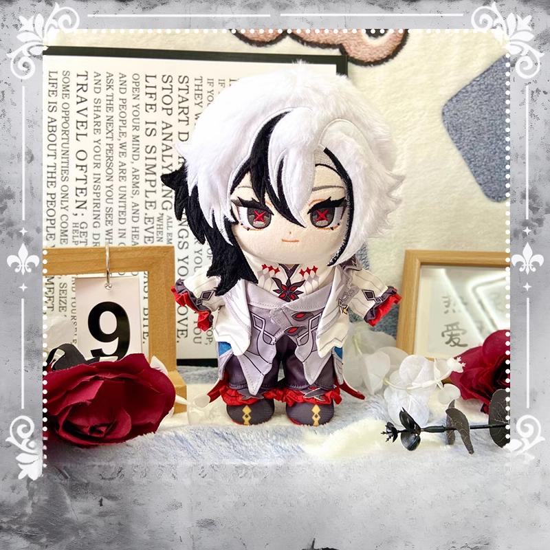 Персонаж Арлекино из Genshin Impact