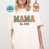 Comfort Colors Индивидуальный Мама Основан. Футболка 2026, Цветочная футболка для новой мамы, Футболка для объявления о беременности