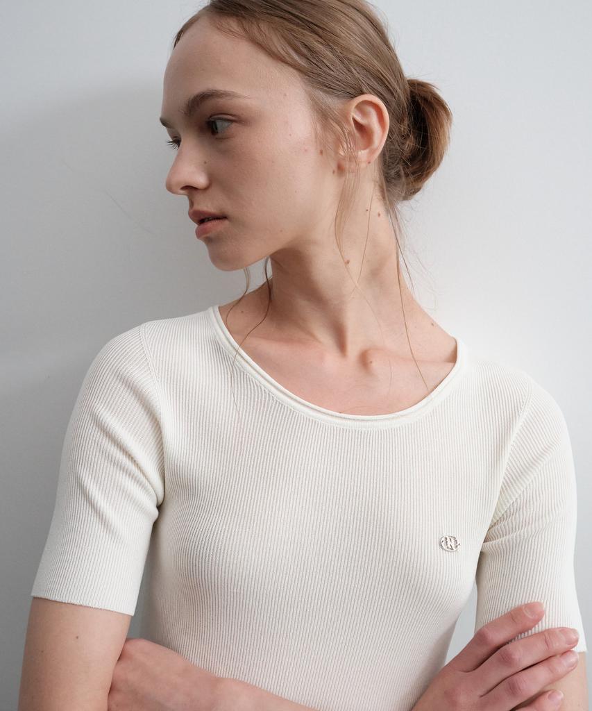 NON AND NON Half Sleeve Slim Knit Top_Nhkn5236