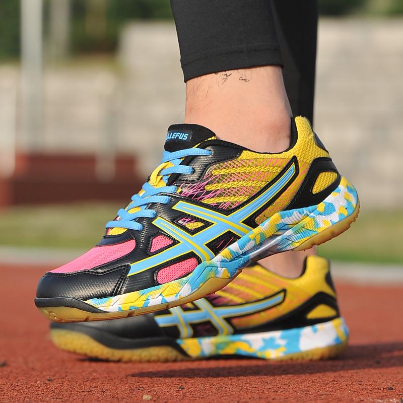 2024 Новые женские кроссовки мужские бадминтонные туфли светло-черные дышащие женские уличные спортивные тренировки женские легкие спортивные зеленые