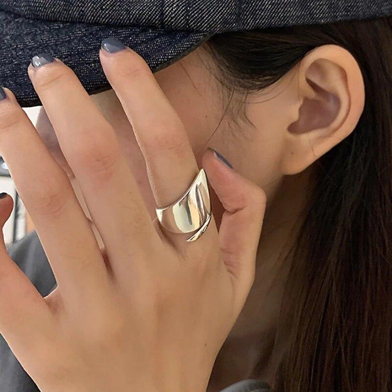 1 шт., минималистичные гладкие кольца серебряного цвета для женщин, массивные аксессуары в стиле панк, готики, винтажное кольцо на палец, текстурированное индивидуальное ювелирное изделие, подарки