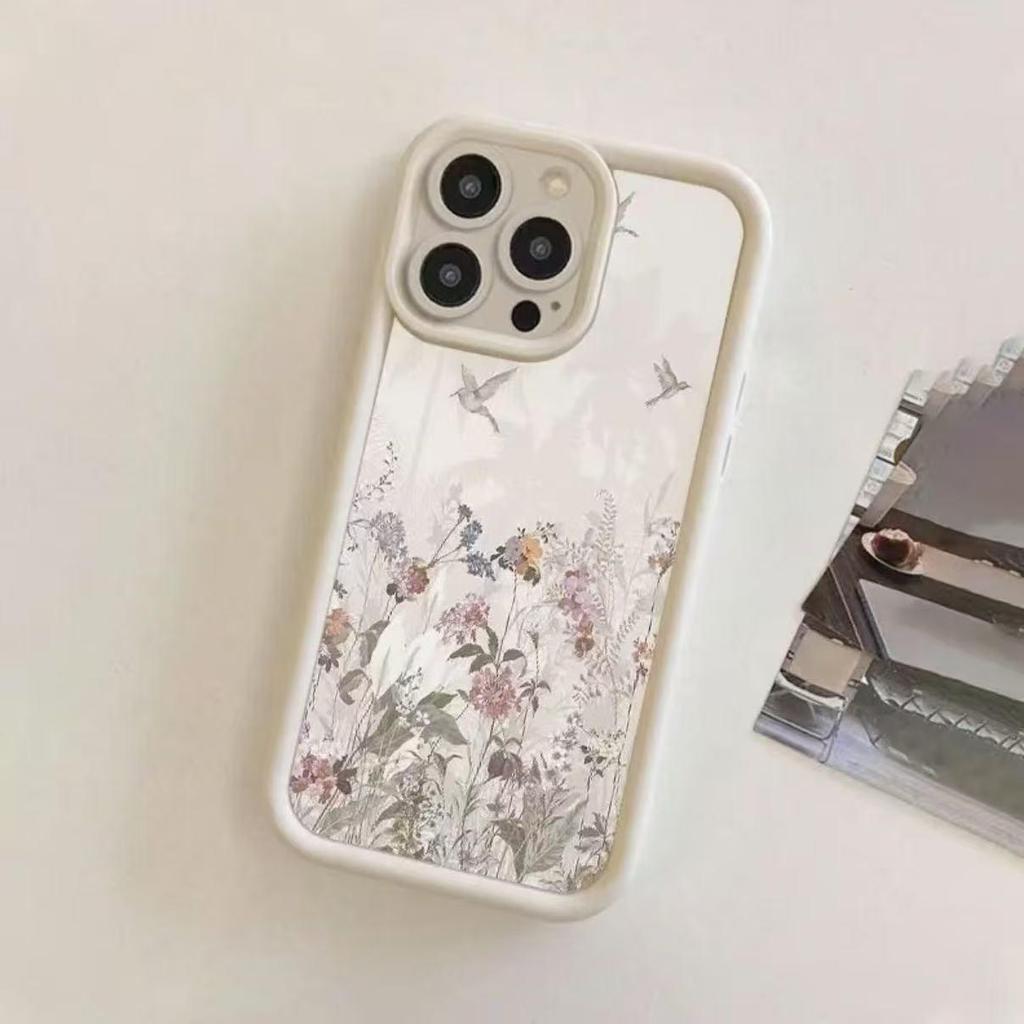 Белый цветочный чехол для iPhone 13/14/15 Pro/16 Pro Max/17