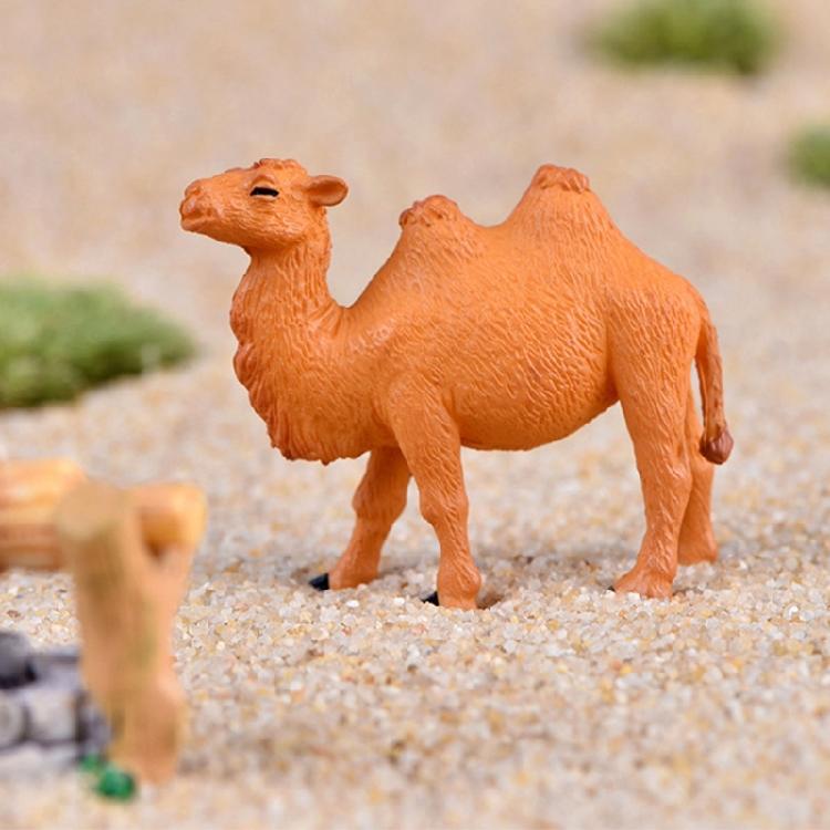 Attractive Camels Statue Lightweight Animal Figurine Eye-catching Camels Ornament