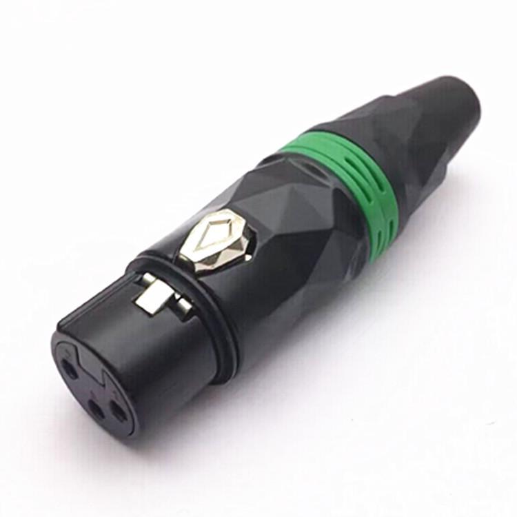 Черный лакированный XLR-штекер для микрофона: Медные контакты с золотым покрытием, 3-жильный разъем "мама"