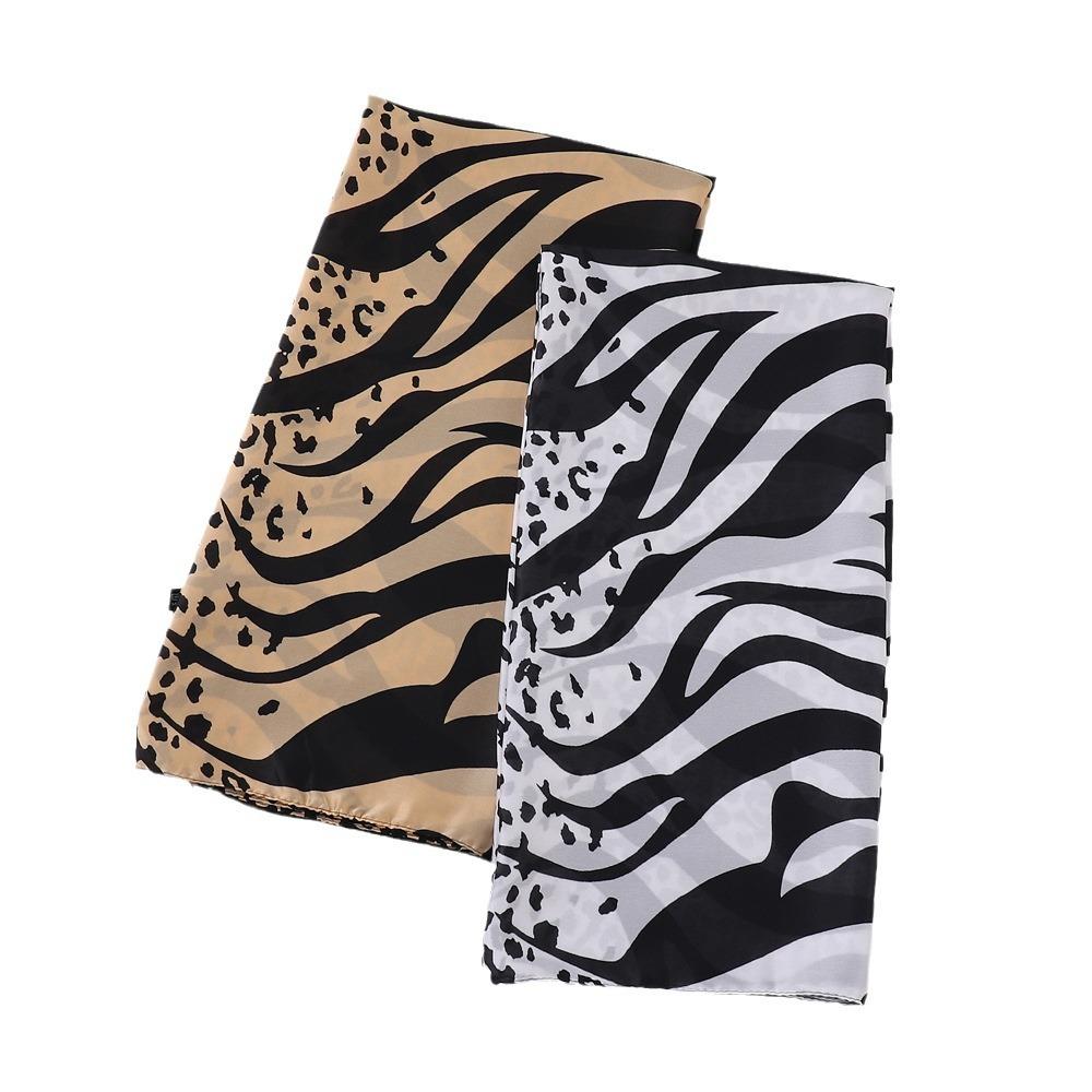 The New Leopard Print Patchwork Shawl Is Fashionable Retro Breathable and Sun-protective Thin Silk Scarf