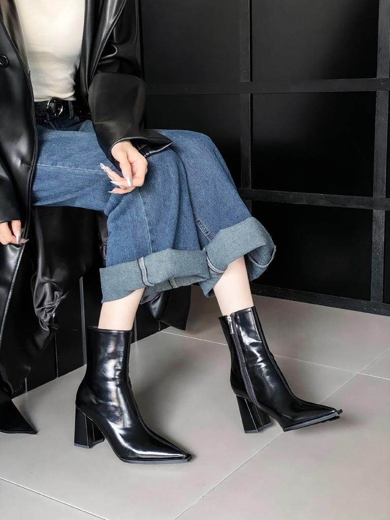 2025 осень новые остроносые толстый каблук высокий каблук темперамент французская мода сексуальные красивые женщины короткие сапоги