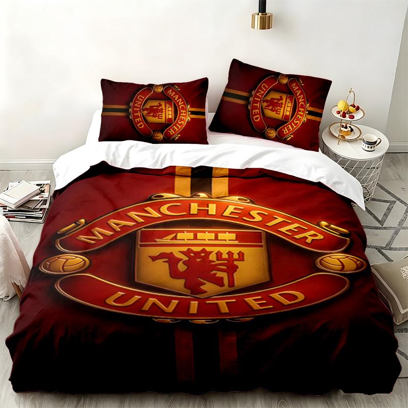 FC Manchester 3pc set Perfect for bedroom use Comfortable bedding set includes a duvet cover and two pillowcases Ideal birthday or Christmas gift
