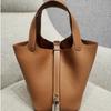 2025 Minimalist Veggie Basket Bag: Lychee Grain Cowhide, Fashionable & Spacious Handbag
