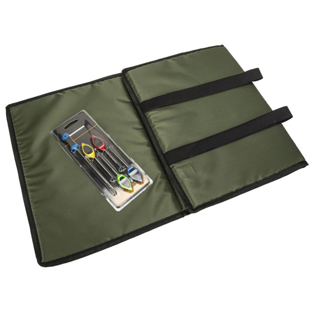 Fishing Unhooking Mat Foldable Padded Landing Mat with Baiting Needle Fish Gear Weigh Slings Mat Fishing Accessories