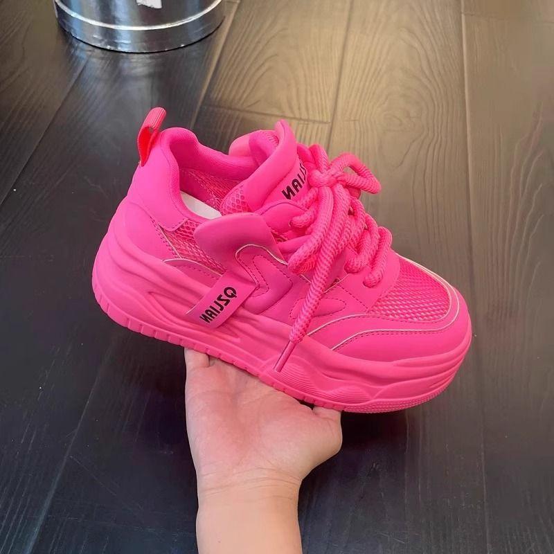 Маленький человек увеличивает рост, маленькие белые туфли женские лето 2025 новые супер огонь универсальные повседневные кеды сетка дышащие одинарные туфли