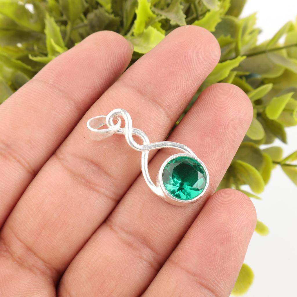 Green Emerald Gemstone Pendant Jewelry, Handmade Gorgeous Silver Pendant , 925 Sterling Silver Jewelry For Wedding Gift
