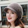 Теплые шапки для женщин среднего возраста и пожилых людей Женские вязаные шапки из пряжи Защита ушей Теплые шапки с утиным язычком Зимние ветрозащитные шапки