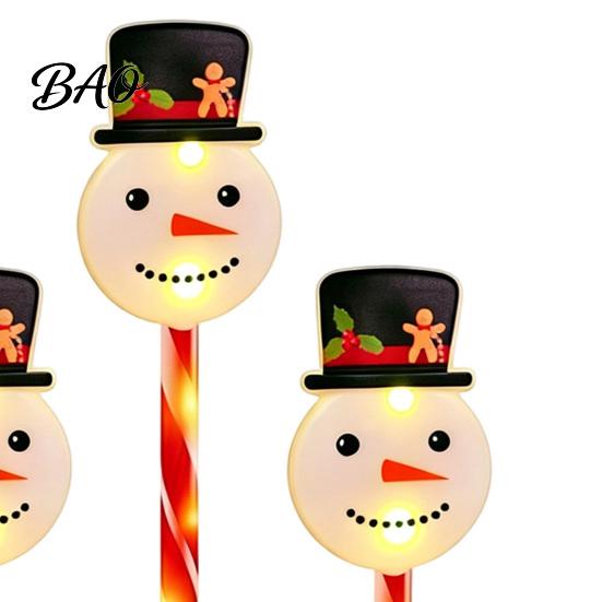 Weather Resistant Christmas Yard Decor 5Pcs Solar Stake Light, Waterproof LED Garden Lamp with Festive for Holidays Snowman Santa Claus Design,