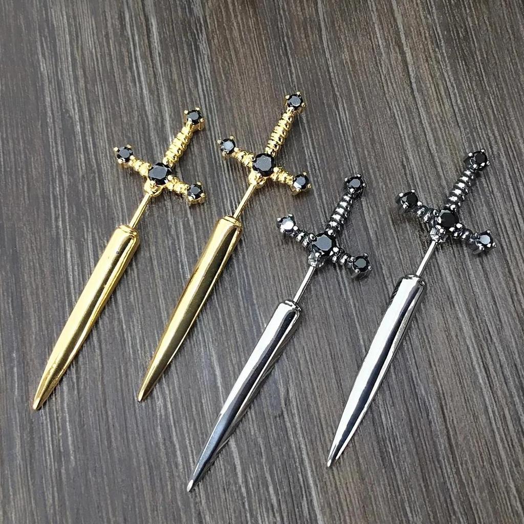 1 пара готических женских сережек с мечом, винтажные серьги с кинжалами и кристаллами