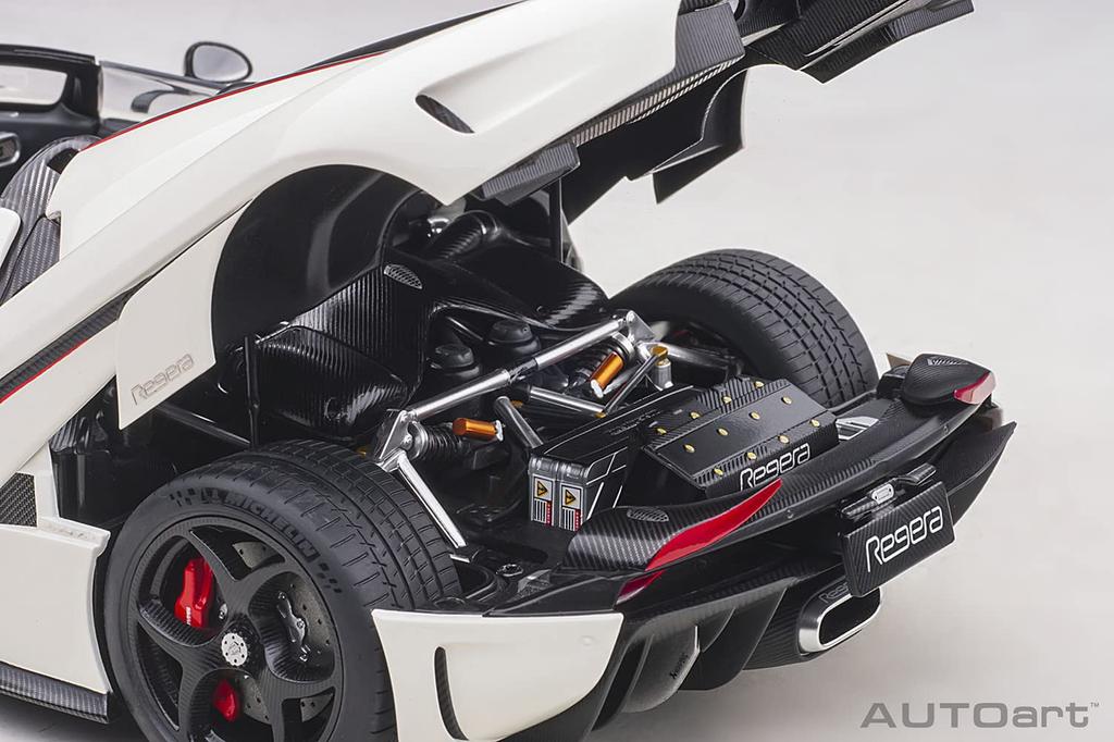 AUTOart Koenigsegg Regera Finished Product 79027 1/18 White/Carbon Black/Red