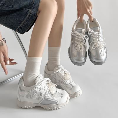 Женская обувь – Кроссовки