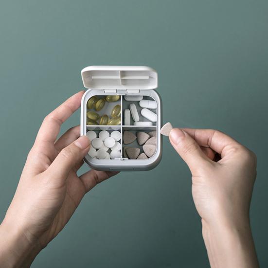 Портативный футляр для лекарств с 4 отделениями, ящик для хранения таблеток и таблеток, контейнер-органайзер