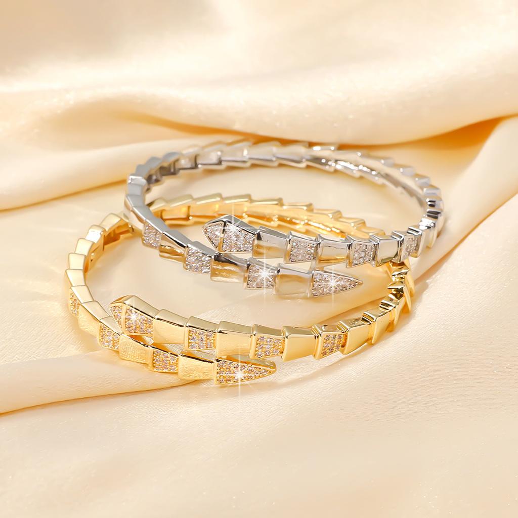 Small Niche Design Zircon Bracelet Snake Shaped Exquisite Luxury Fashion Bracelet Women's Accessories