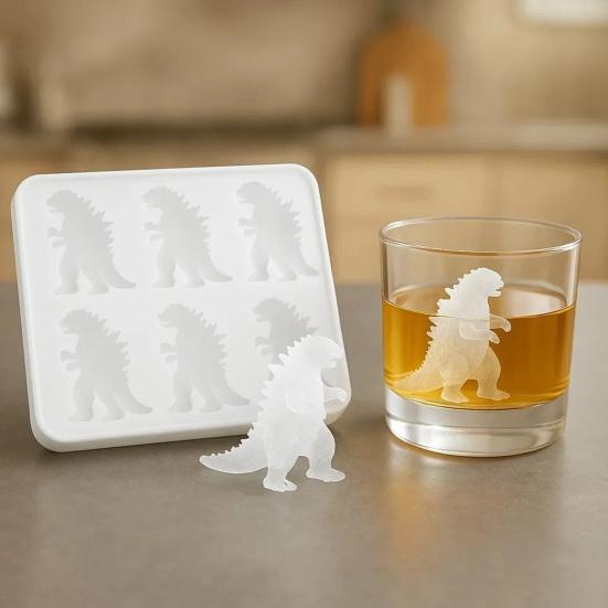2Pcs Bigfoot-shaped Ice Tray BPA-Free Silicone 6 Cavity Sasquatch Shape Ice Cube Maker for Halloween Party Drinks Chocolate Soap Kitchen Gadget