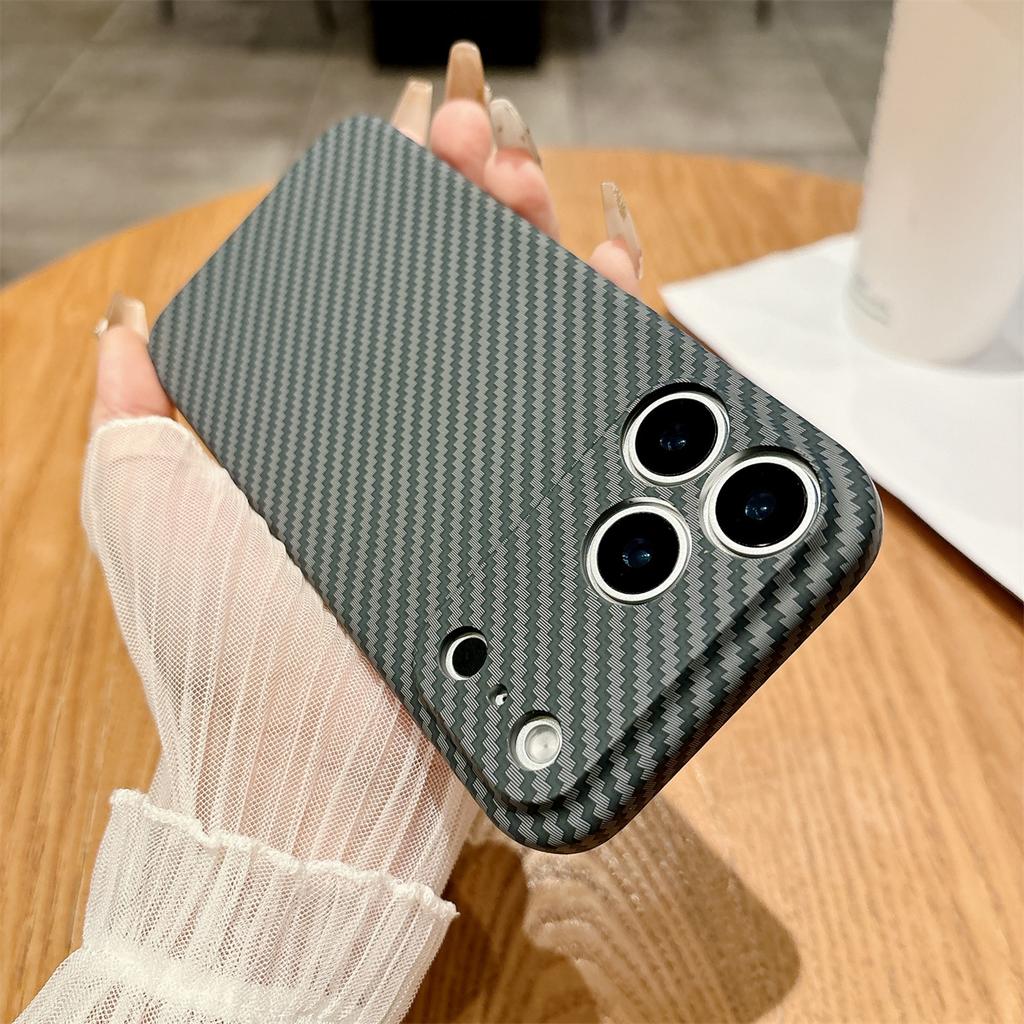 Матовый Жесткий PC Чехол для Телефона с Текстурой Углеродного Волокна для IPhone 17 Air 16 15 Plus 14 13 12 11 Pro Max Полностью Защитный Чехол