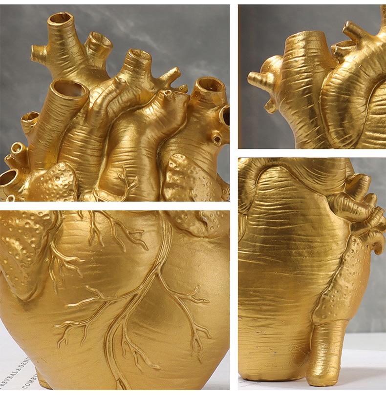 Креативная скульптура вазы в форме сердца, идеально подходит для демонстрации букетов или сухоцветов, стильное настольное декоративное украшение