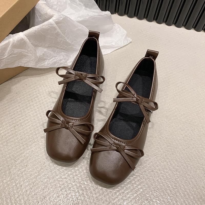 Летне-осенние новые туфли Мэри Джейн в сказочном стиле с бантом и квадратным носком, темпераментные балетки для ношения с юбкой, женская обувь 2025