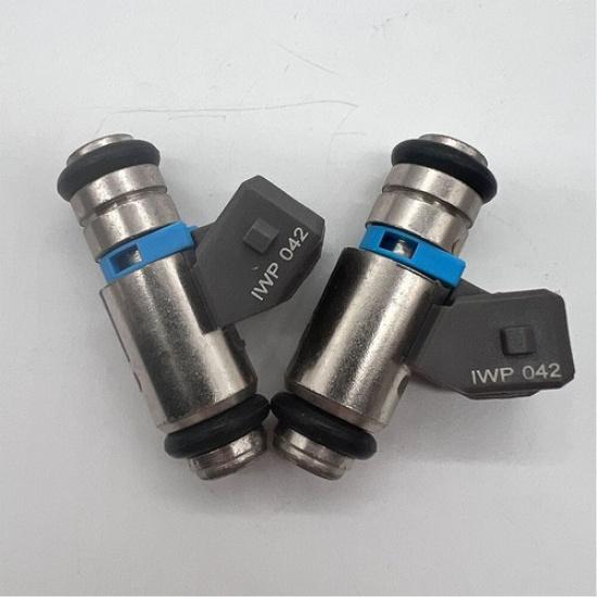 8200028797 Fuel Injector For Renault Clio SPORT 172/182 Megane Scenic1.8/2.0 16V