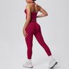 Бесшовный комплект из двух предметов для йоги и фитнеса с halter-топом для женщин