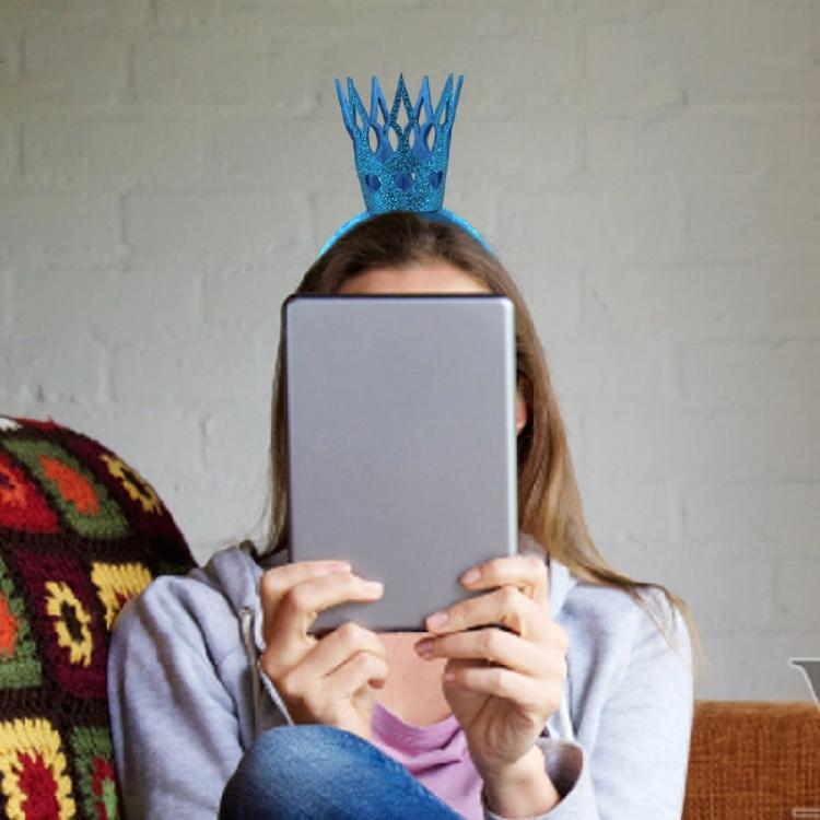 Glittering Powder Crown Hairband Hollowed Heart Tiaras Headband for Women Teens Birthday Party Celebration Costume Props