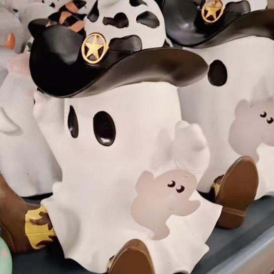 Статуя Призрака Ковбоя на Хэллоуин Полимерная Фигурка Призрака в Ковбойских Сапогах Шляпе Настольное Украшение Призрака для Дома Вечеринки Центральный Элемент Каминная Полка