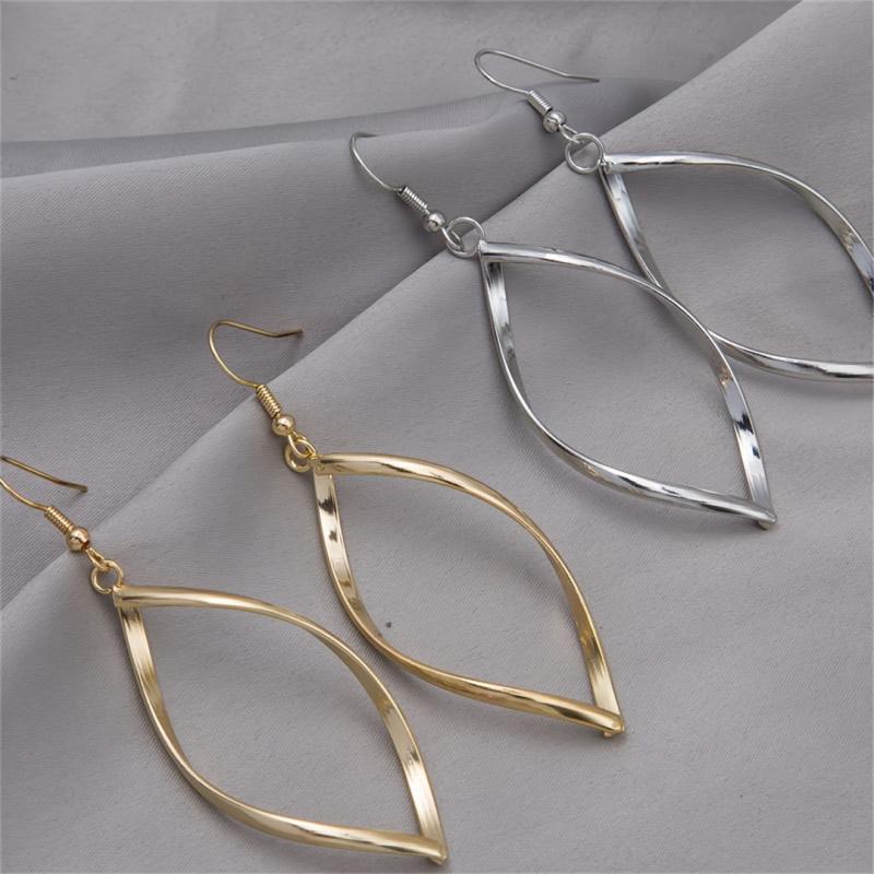 1 пара женских геометрических серег в форме ромба, волнистый витой дизайн, милые сверкающие металлические серьги-капельки, гальванизированные элегантные украшения для повседневной вечеринки