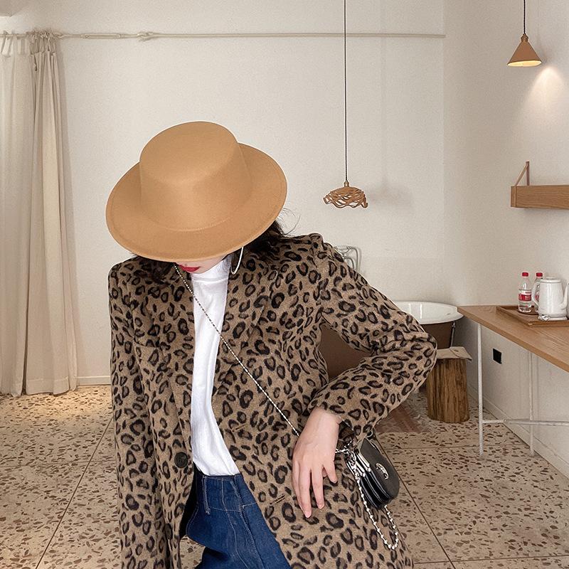 Flat top woolen hat women autumn and winter French retro casual wide brim Internet celebrity new British celebrity top hat