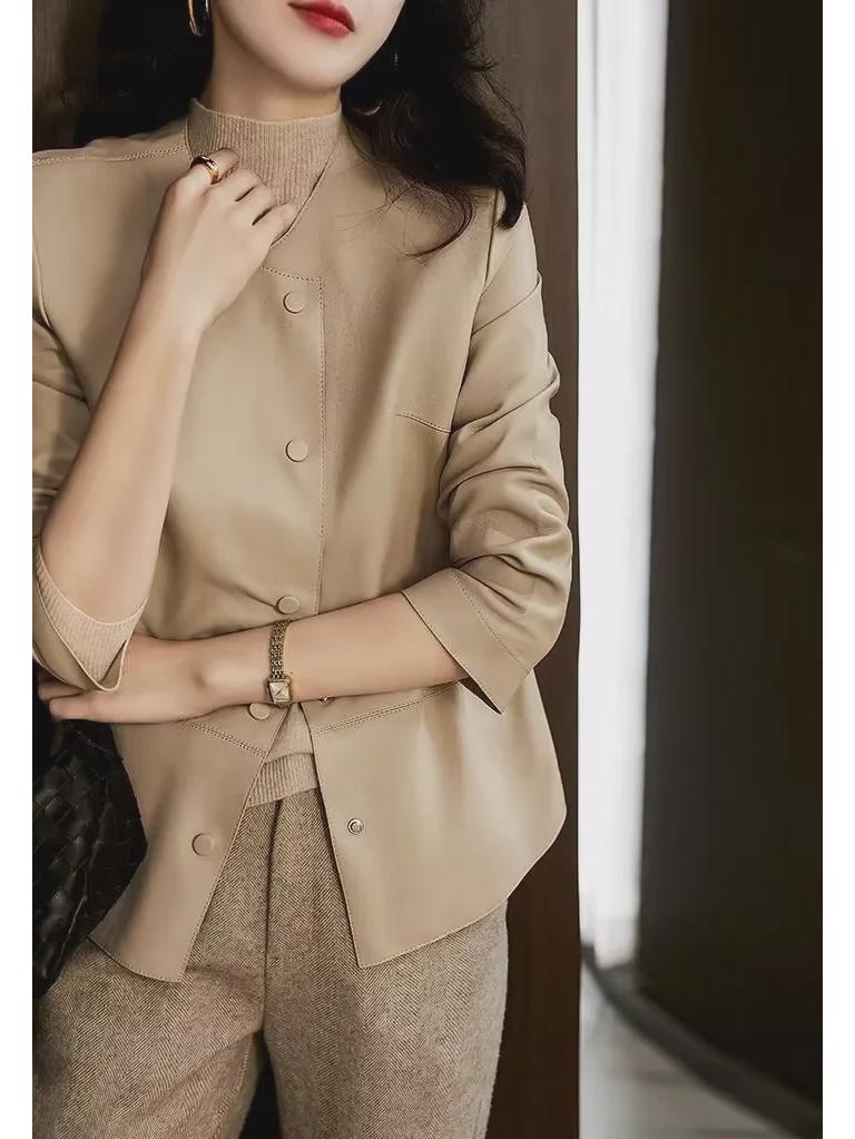 Стильная женская тонкая кожаная куртка осень/зима 2023 года с бархатом, высококачественная повседневная верхняя одежда большого размера