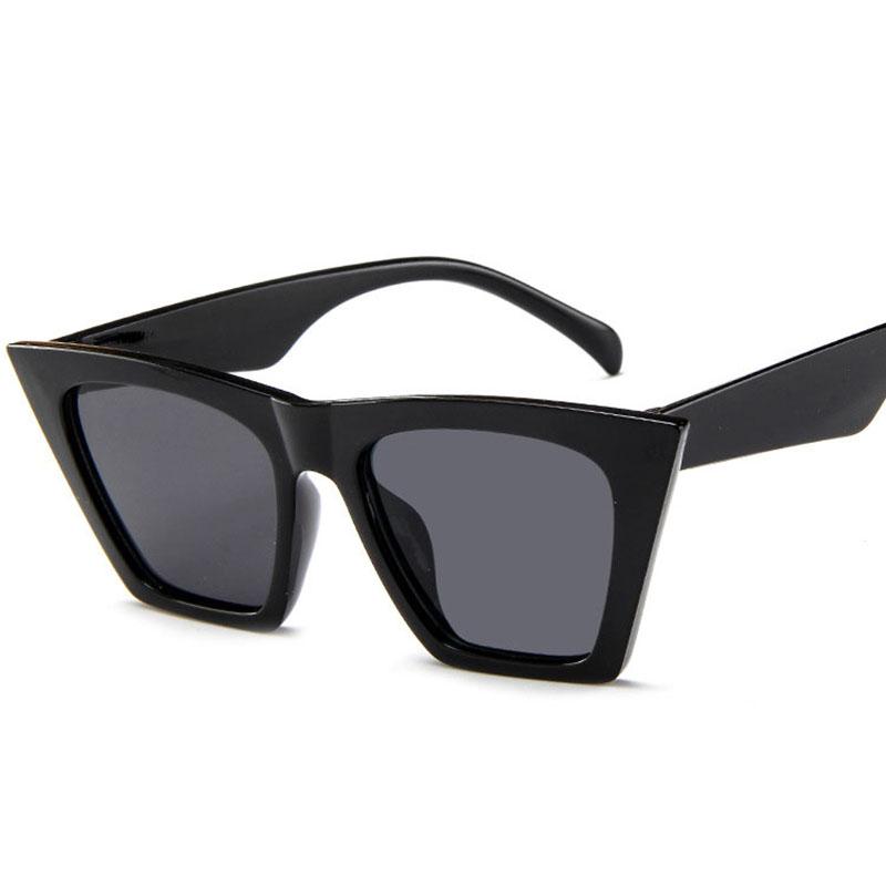 Oversized Square Eyewear Vintage Cat Eye Sunglasses Women/Men Lady Sun Glasses Classic Outdoor Travel Gafas De Sol