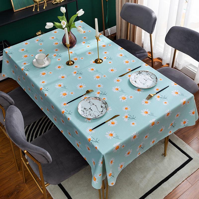 Скатерть ПВХ Люкс с узорчатым центром - Водонепроницаемая, Маслостойкая и Защищающая от ожогов