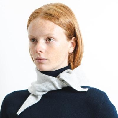 Pure Cashmere NYC TRIANGLE SCARF_Grey