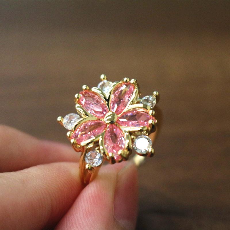 Elegant Fashion Princess Engagement Rings for Bride Jewelry Romantic Blossom Pink Stone Lady Rings