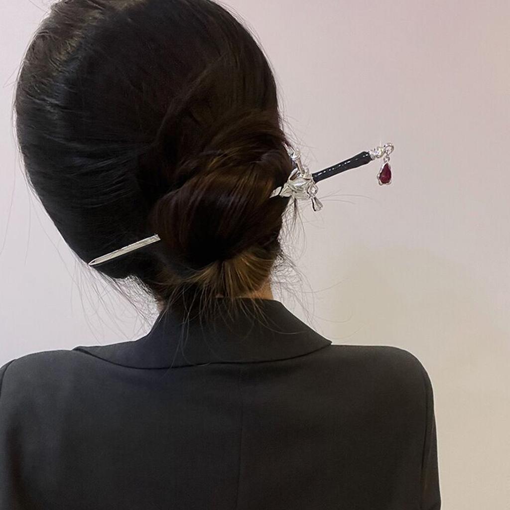 Красивый панк-рубиновый кулон-меч, шпилька для волос, головной убор, палочка для волос с кисточками, аксессуары для волос для маскарадов