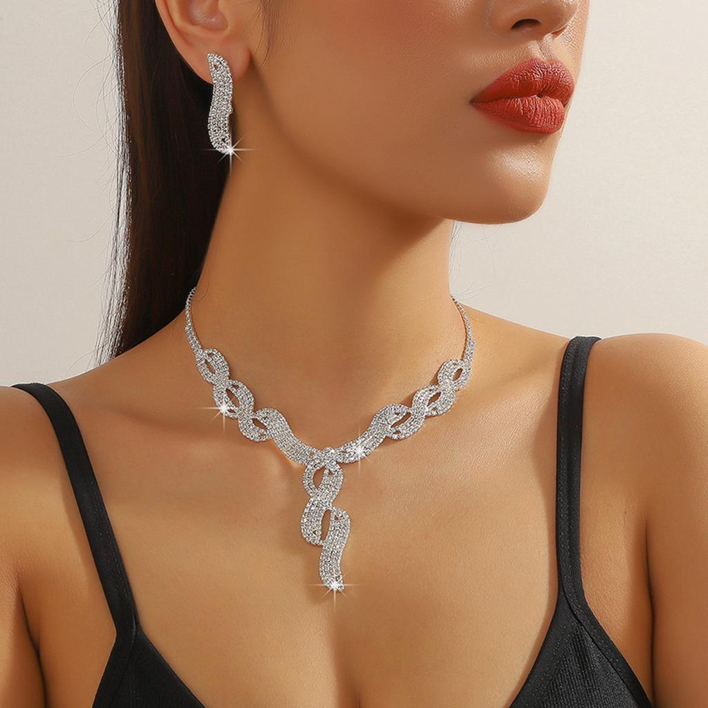 4 Pieces of Women's Trendy Claw Chain Series Wrapped Hollow Earrings Necklace Bracelet Jewelry Set Banquet Party Holiday Gifts