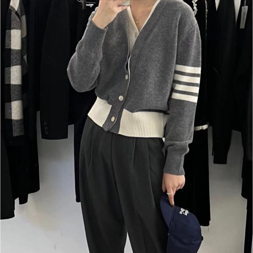 V-neck Knitted Cardigan Sweater Loose Early Autumn Color Contrast Sweater Design Cardigan Sweater Top Coat Female