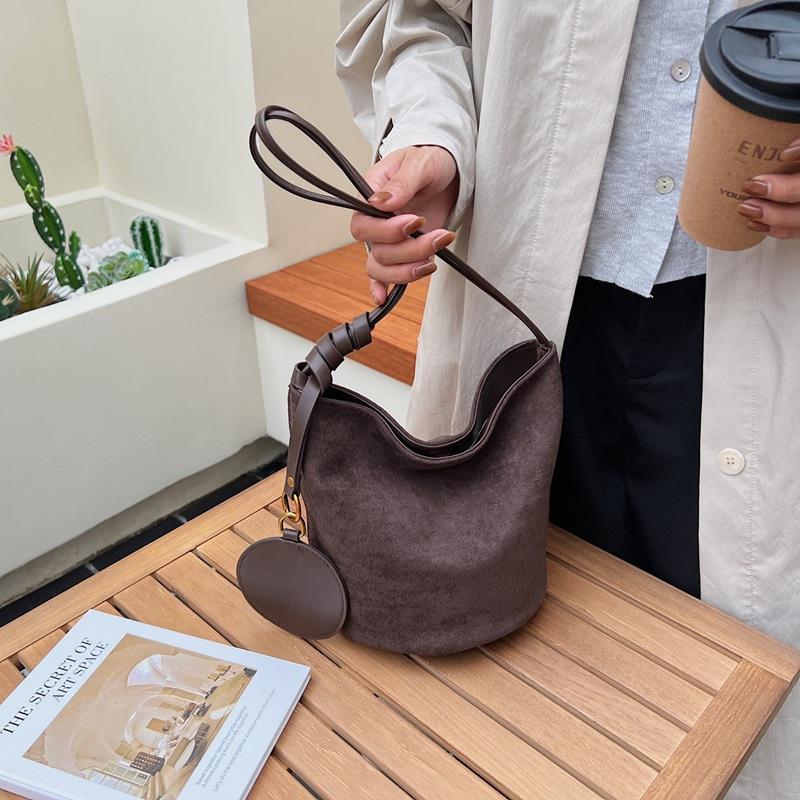 Женская сумка через плечо из замши, сумка-мессенджер кроссбоди, знаменитые дизайнерские сумки, классическая элегантная сумка-тоут для профессионального и повседневного использования CLE