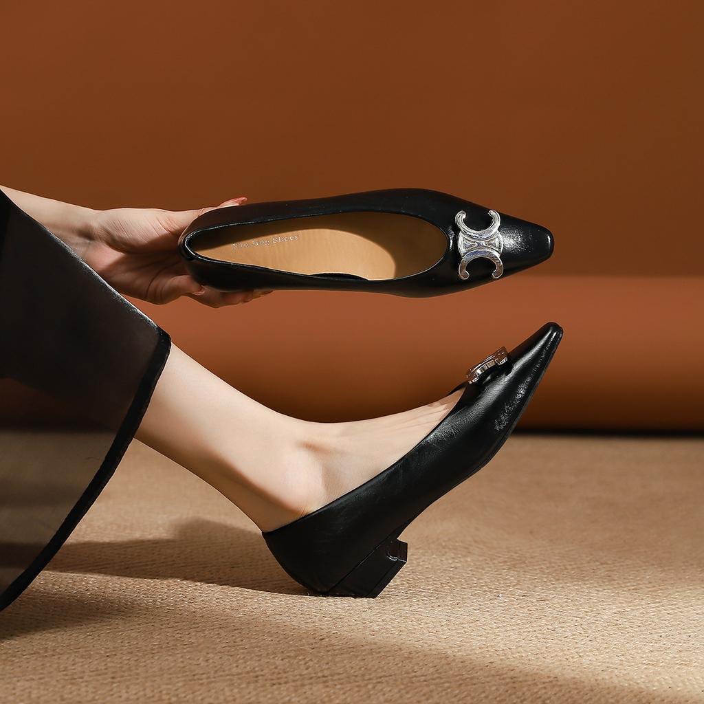 807-6 French Pointed Middle Heel Shoes Muse Temperament X Letter Buckle Thick Heel Shoes Black Work Shoes