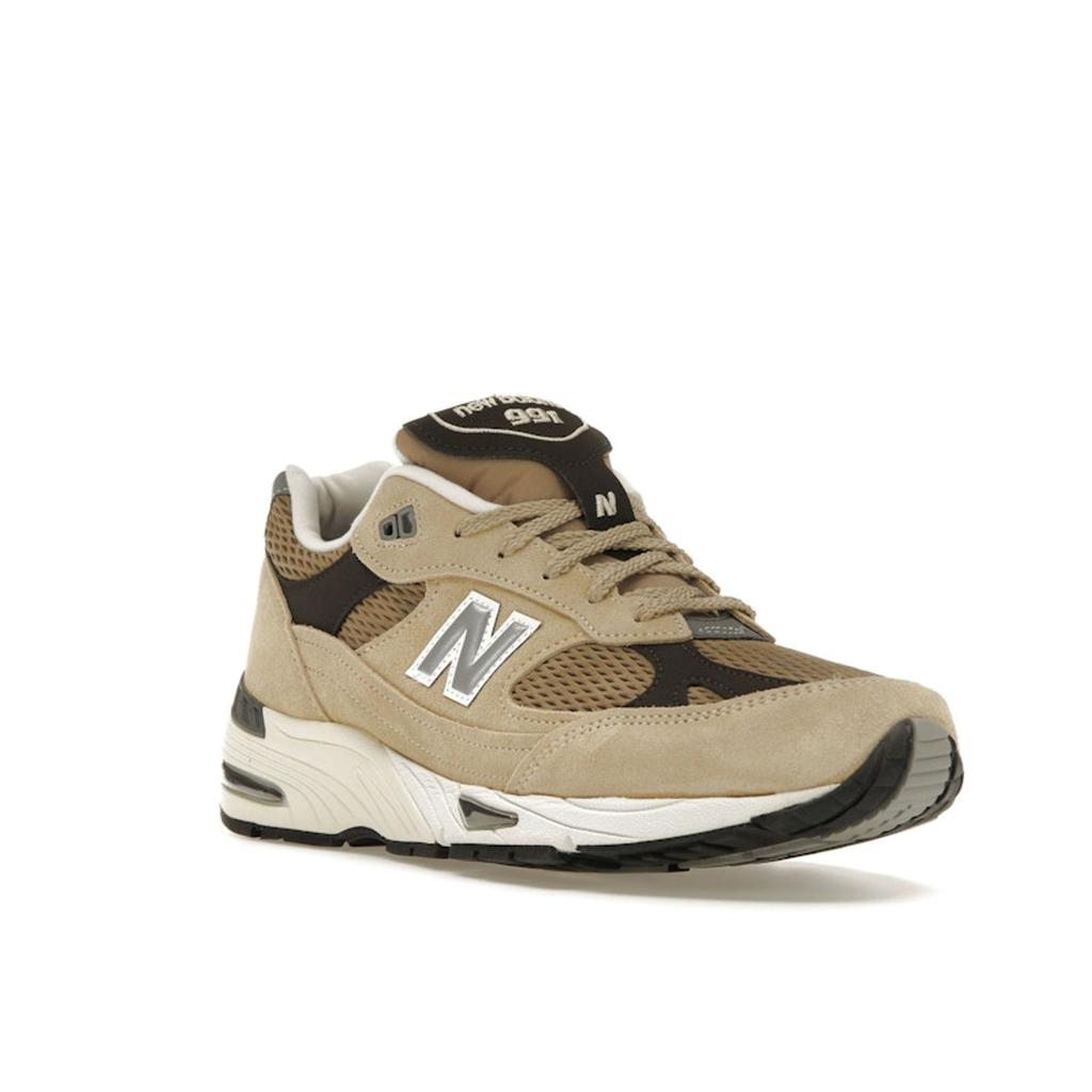 New Balance 991 Made in England Finale Pack — мужские кроссовки бледно-хаки светло-коричневого серебристо-норкового цвета Delicioso M991CGB