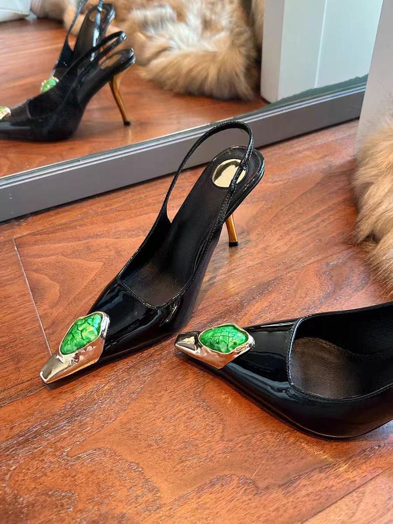 Модные Красные Изумрудные Остроконечные Шпильки Свадебные Высокие Каблуки Сандалии 2025 Интернет-Знаменитость Женский Пояс Документальные Туфли Высокие Каблуки