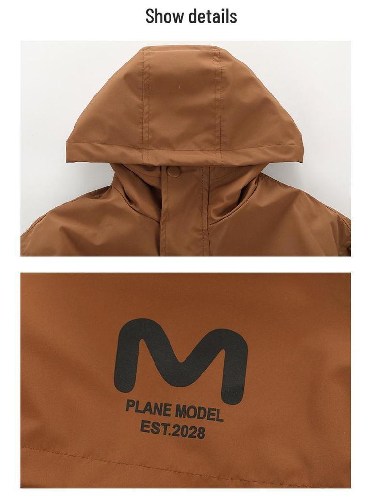 Стильный мальчиковый ветровик: Осеннее пальто-тренч в уличном стиле 2025