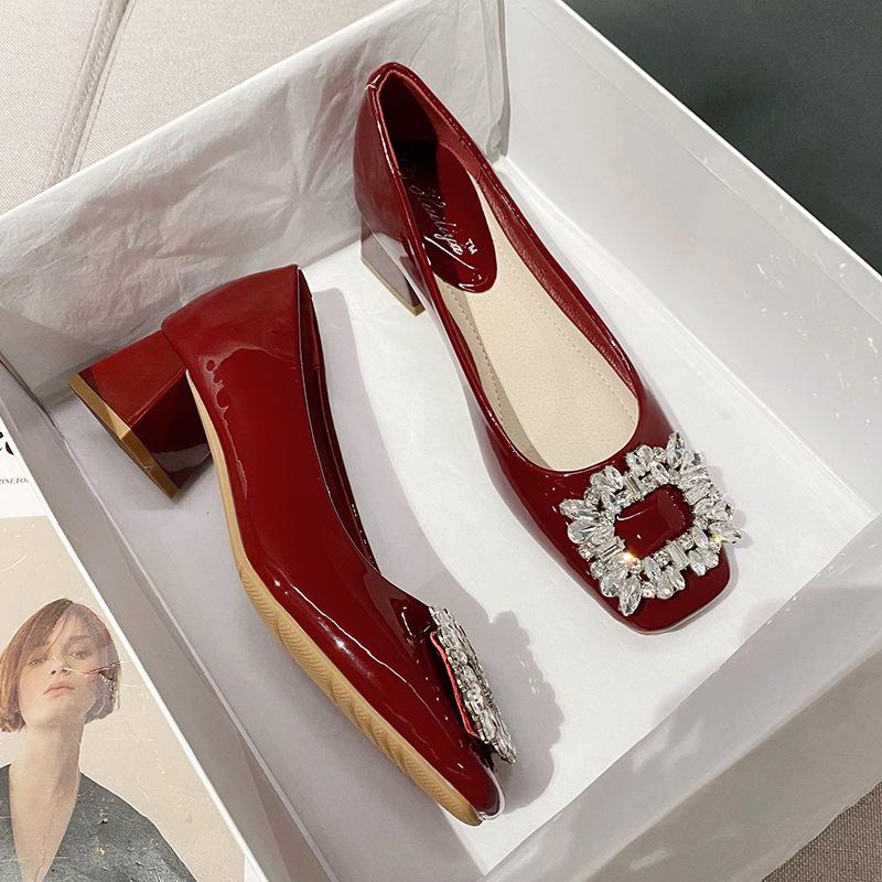 Туфли-лодочки женские новые из лакированной кожи с квадратным носком, на среднем каблуке, для работы, с квадратной пряжкой и стразами